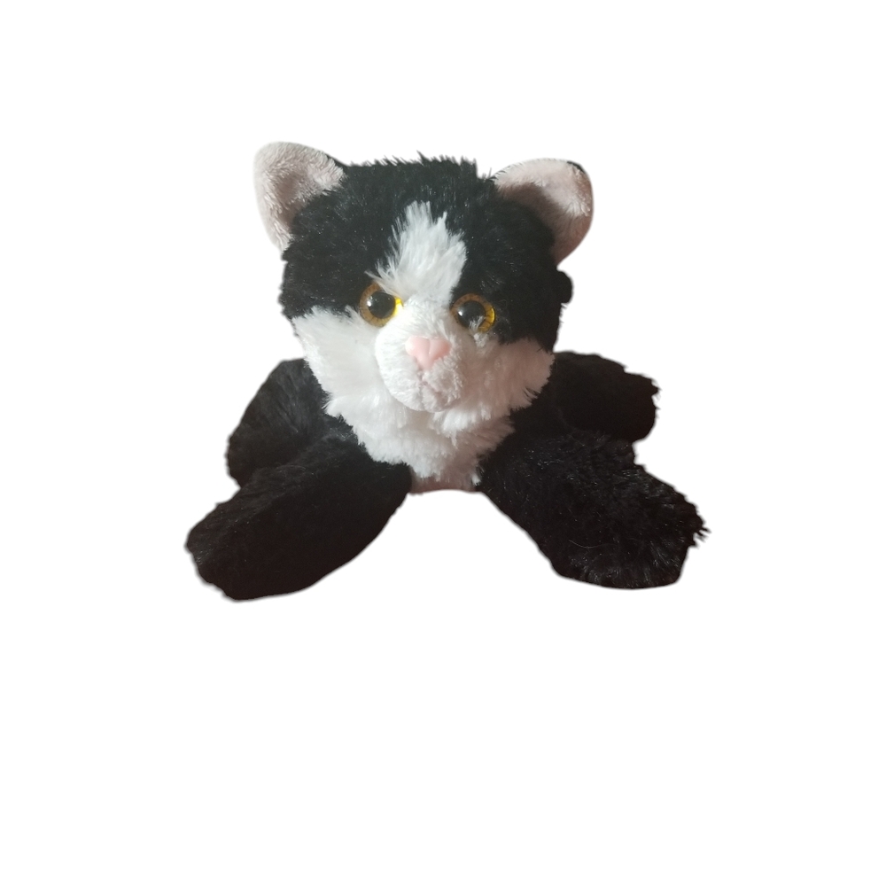 Plush cat